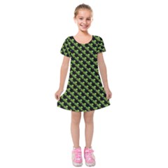 St Patrick S Day Background Kids  Short Sleeve Velvet Dress by Simbadda