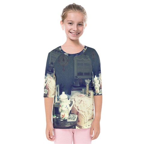 Abandonded Dollhouse Kids  Quarter Sleeve Raglan Tee by snowwhitegirl