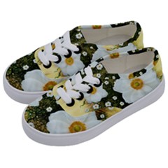 Summer Anemone Sylvestris Kids  Classic Low Top Sneakers by Nexatart