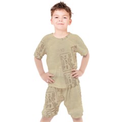 Background 1659638 1920 Kid s Set by vintage2030