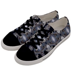 Tampa 007 Men s Low Top Canvas Sneakers by moss