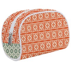 Df Agnosia Montamino Makeup Case (medium) by deformigo