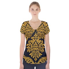 Finesse  Short Sleeve Front Detail Top by Sobalvarro