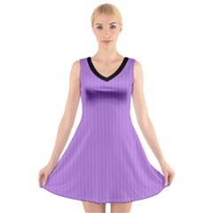 Floral Purple - V-neck Sleeveless Dress by FashionLane