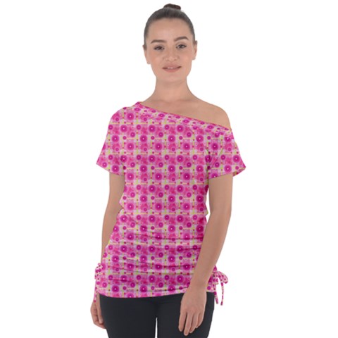 Heart Pink Tie-up Tee by Dutashop