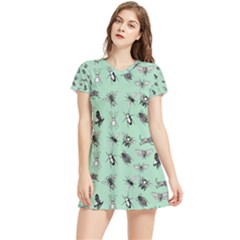 Insects Pattern Women s Sports Skirt by Valentinaart