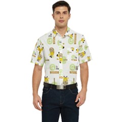 Vector-pattern-with-cute-giraffe-cartoon Men s Short Sleeve Pocket Shirt  by uniart180623