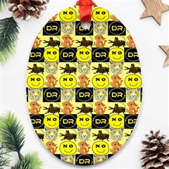 Smily Ornament (oval) by Sparkle