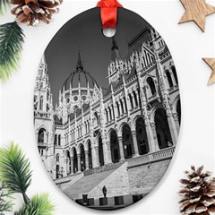 Architecture-parliament-landmark Oval Ornament (two Sides) by Ket1n9