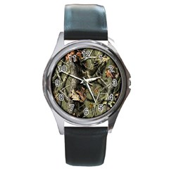 Realtree Camo Seamless Pattern Round Metal Watch by Perong